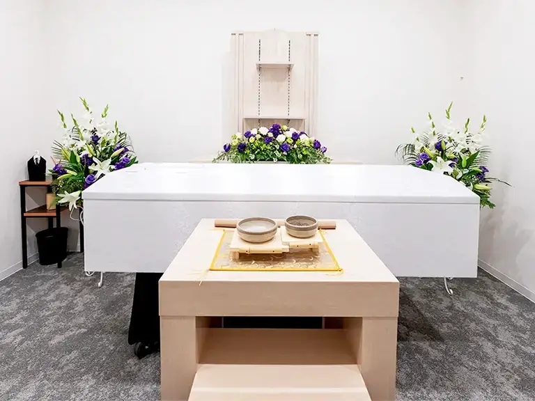 家族葬のそうえん【公式】 | 東京都日野、町田の葬儀社 | 多摩地区クチコミ評価No.1 | 家族葬のそうえん　長沼駅前ホール（New OPEN）